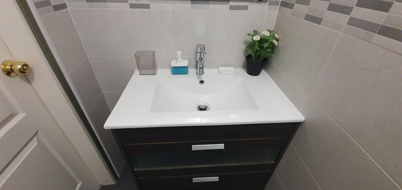 Apartaments B O D Collblanc 略夫雷加特河畔奥斯皮塔莱特 外观 照片